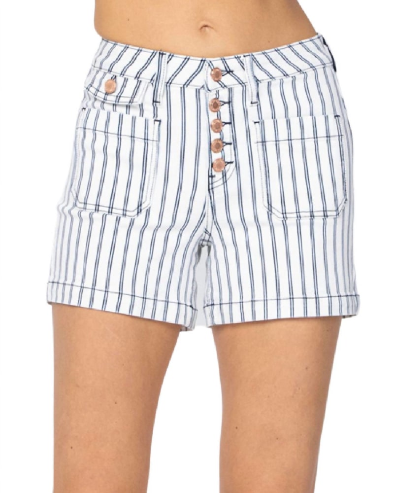 Front of a model wearing a size 3XL Stripe Patch Pocket High Waist Shorts In Multi in Multi by Judy Blue. | dia_product_style_image_id:356040